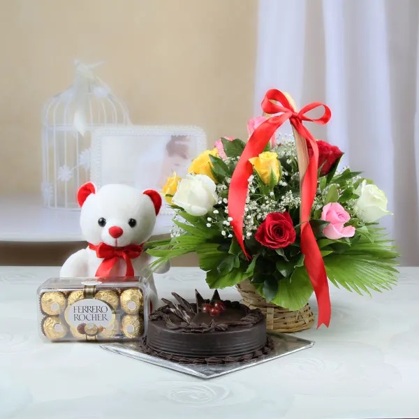 Mix Roses + Cake & Rocher With Teddy